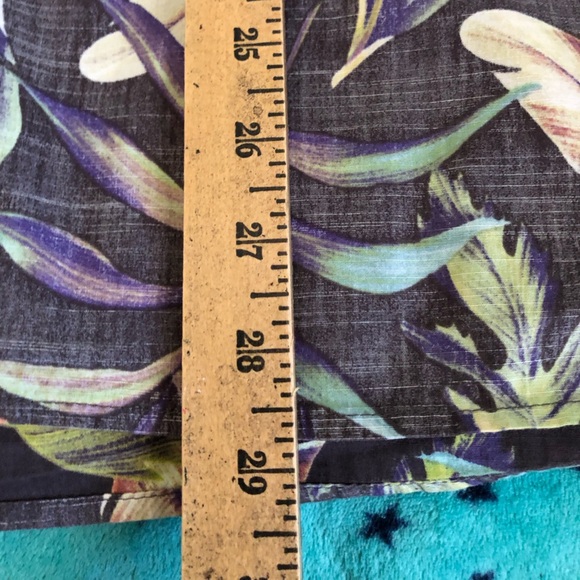 Hurley Men's Tropical Print Shirt XL - Picture 8 of 8